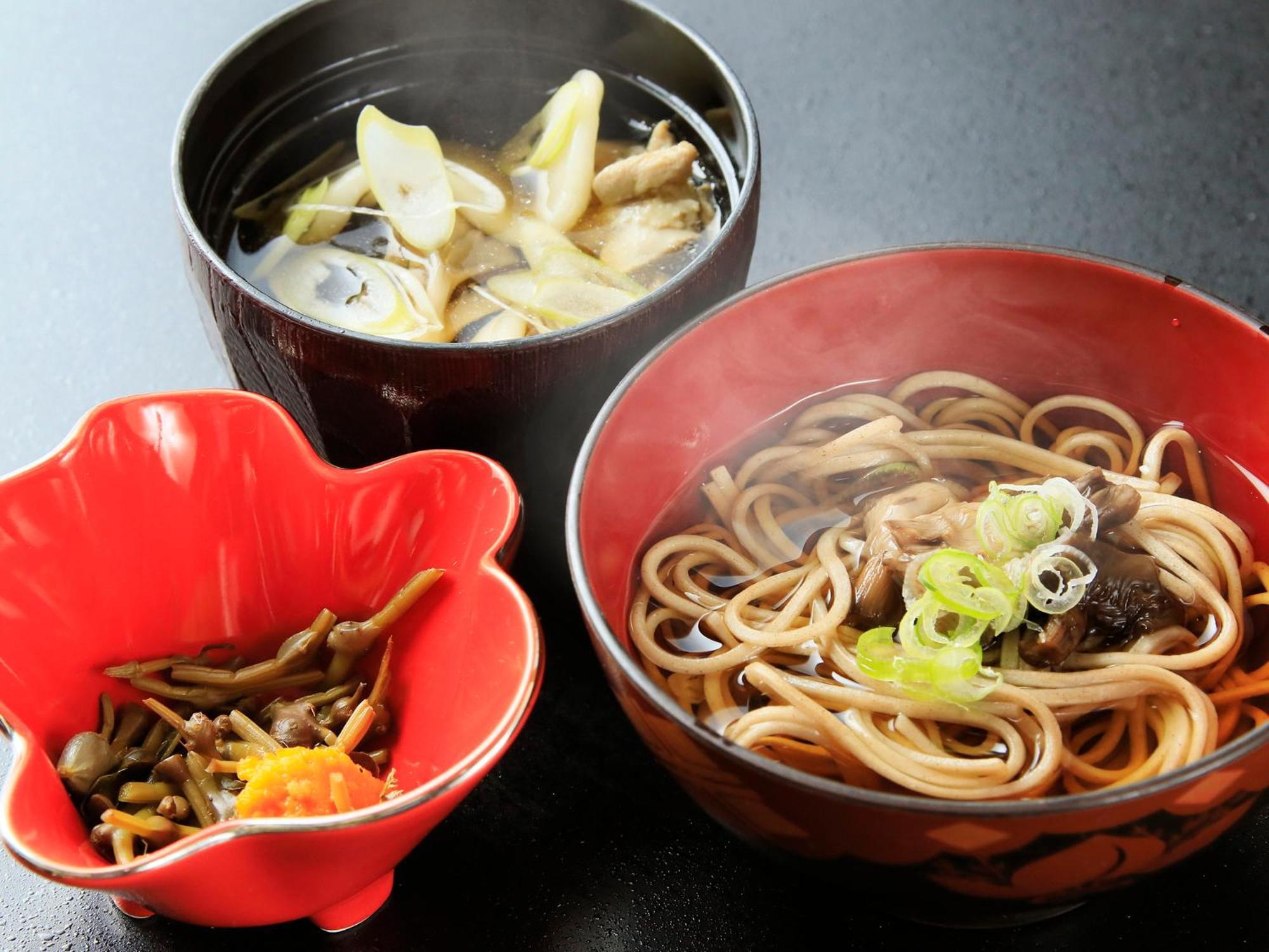 竹あかりの宿 加賀助 Sizukuisi Kültér fotó